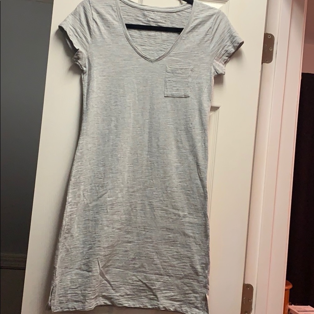 GAP gray tee dress